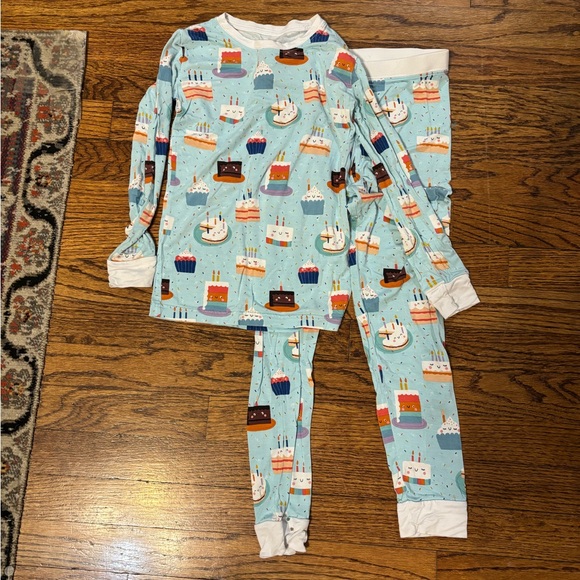 Little Sleepies Other - Little Sleepies Pajama Set - 7/8